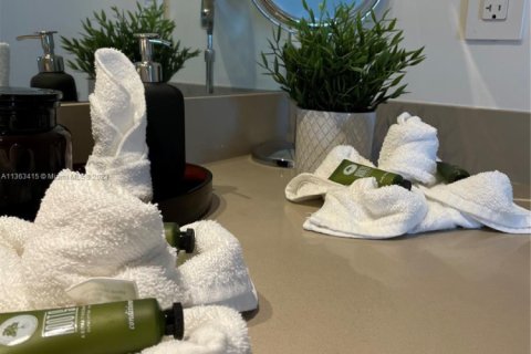 Copropriété à louer à Hollywood, Floride: 2 chambres, 104.89 m2 № 1984747 - photo 21