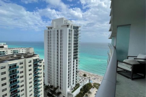 Copropriété à louer à Hollywood, Floride: 2 chambres, 104.89 m2 № 1984747 - photo 25