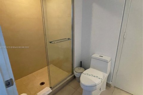 Copropriété à louer à Hollywood, Floride: 2 chambres, 104.89 m2 № 1984747 - photo 30