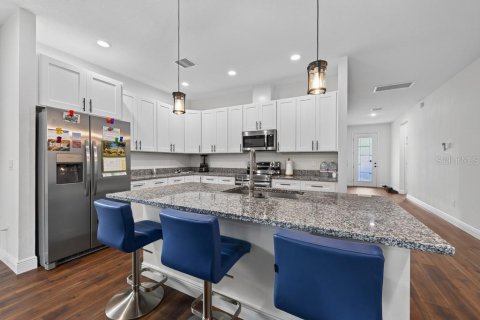 Villa ou maison à vendre à Tampa, Floride: 3 chambres, 144.09 m2 № 2341587 - photo 10