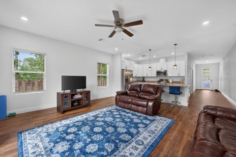 Villa ou maison à vendre à Tampa, Floride: 3 chambres, 144.09 m2 № 2341587 - photo 5