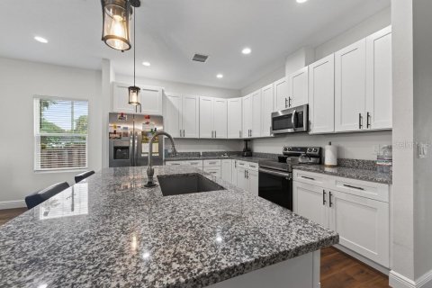 Villa ou maison à vendre à Tampa, Floride: 3 chambres, 144.09 m2 № 2341587 - photo 16