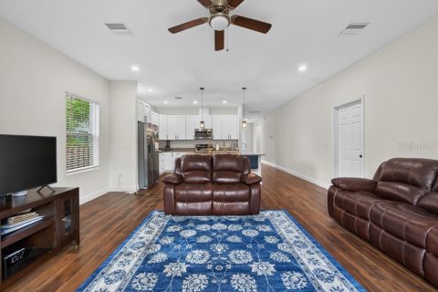 Villa ou maison à vendre à Tampa, Floride: 3 chambres, 144.09 m2 № 2341587 - photo 6