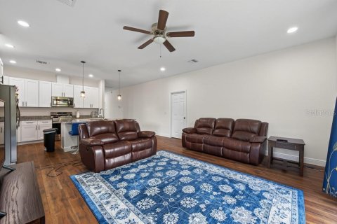 Villa ou maison à vendre à Tampa, Floride: 3 chambres, 144.09 m2 № 2341587 - photo 7