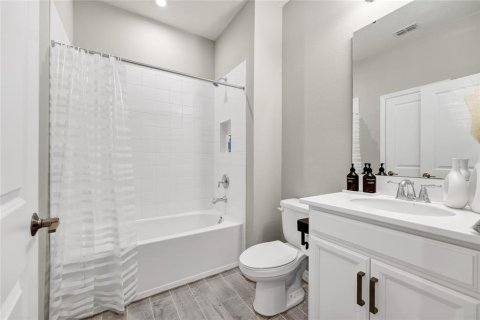 House in Clermont, Florida 4 bedrooms, 222.87 sq.m. № 1914366 - photo 28
