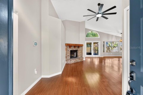 Villa ou maison à vendre à Apopka, Floride: 3 chambres, 131.64 m2 № 2399158 - photo 9