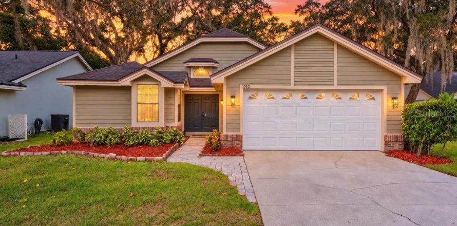 Villa ou maison à Apopka, Floride 3 chambres, 131.64 m2 № 2399158
