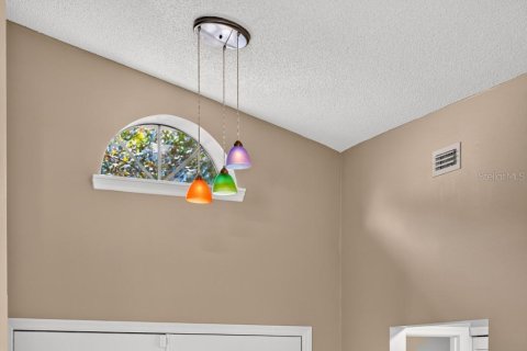 Villa ou maison à vendre à Apopka, Floride: 3 chambres, 131.64 m2 № 2399158 - photo 6