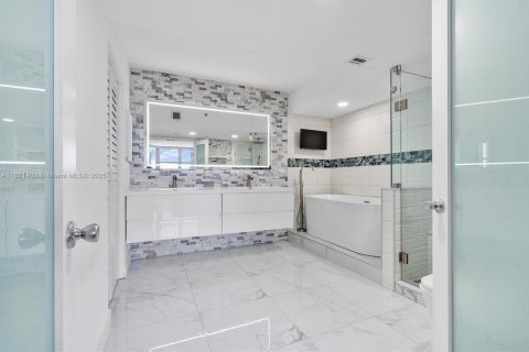Condo in Aventura, Florida, 1 bedroom  № 1783947 - photo 14