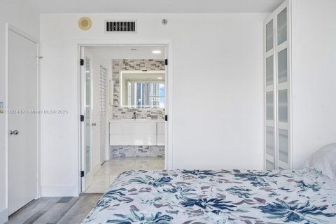 Condo in Aventura, Florida, 1 bedroom  № 1783947 - photo 13