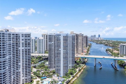 Condo in Aventura, Florida, 1 bedroom  № 1783947 - photo 29