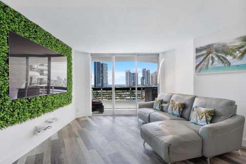 Condo in Aventura, Florida, 1 bedroom  № 1783947 - photo 4