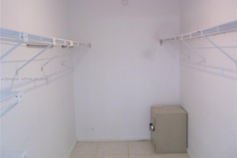 Купить виллу или дом в Помпано-Бич, Флорида 3 спальни, 204.38м2, № 2260415 - фото 24