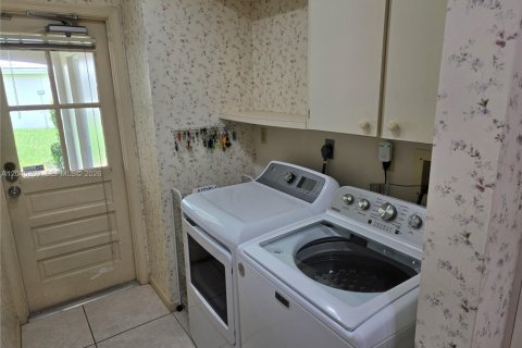 Купить виллу или дом в Помпано-Бич, Флорида 3 спальни, 204.38м2, № 2260415 - фото 26