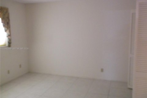 Купить виллу или дом в Помпано-Бич, Флорида 3 спальни, 204.38м2, № 2260415 - фото 17