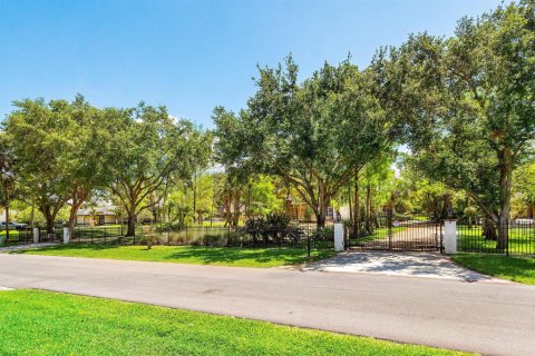 Casa en venta en Parkland, Florida, 6 dormitorios, 340.67 m2 № 2190534 - foto 23