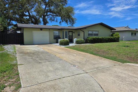 Villa ou maison à Seminole, Floride 2 chambres, 104.05 m2 № 2408690