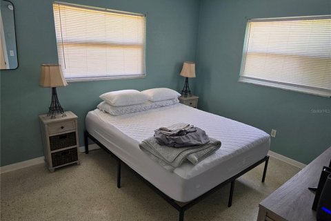 Villa ou maison à louer à Seminole, Floride: 2 chambres, 104.05 m2 № 2408690 - photo 10