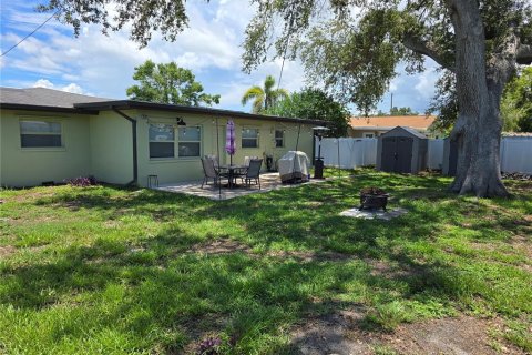 Villa ou maison à louer à Seminole, Floride: 2 chambres, 104.05 m2 № 2408690 - photo 14