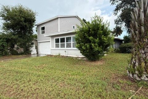 Villa ou maison à Daytona Beach, Floride 4 chambres, 244.24 m2 № 2362465
