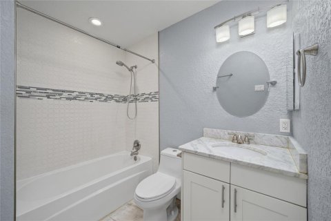 Villa ou maison à vendre à Tampa, Floride: 4 chambres, 178 m2 № 2204176 - photo 24