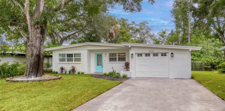 Villa ou maison à Tampa, Floride 4 chambres, 178 m2 № 2204176