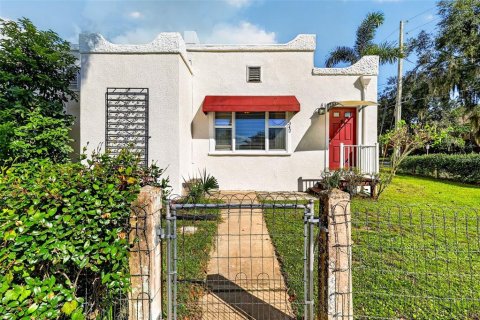 Villa ou maison à vendre à Mount Dora, Floride: 2 chambres, 90.67 m2 № 2430650 - photo 2
