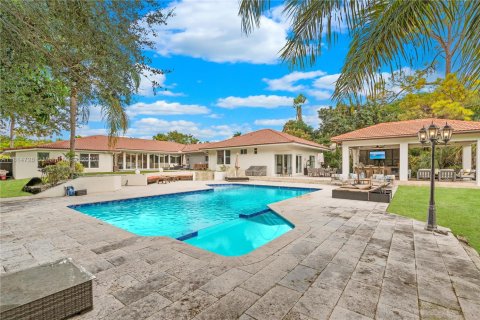 Villa ou maison à vendre à Miami, Floride: 6 chambres, 459.59 m2 № 1766481 - photo 4