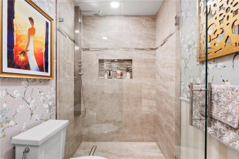 Villa ou maison à vendre à Miami, Floride: 6 chambres, 459.59 m2 № 1766481 - photo 21