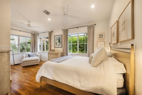 Casa en venta en Miami, Florida, 3 dormitorios, 190.45 m2 № 1996045 - foto 17