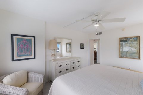 Condo in Holmes Beach, Florida, 3 bedrooms  № 1690932 - photo 27