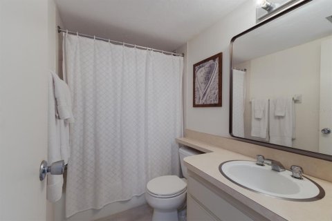 Condo in Holmes Beach, Florida, 3 bedrooms  № 1690932 - photo 12