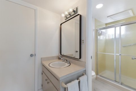 Condo in Holmes Beach, Florida, 3 bedrooms  № 1690932 - photo 21