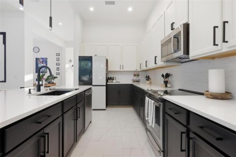 Villa ou maison à vendre à DeLand, Floride: 3 chambres, 212.65 m2 № 2416507 - photo 12