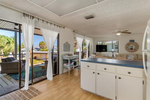 Villa ou maison à vendre à Placida, Floride: 2 chambres, 72.84 m2 № 2430974 - photo 5
