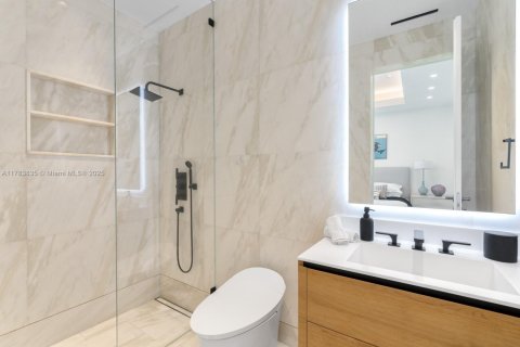 Купить виллу или дом в Майами-Бич, Флорида 4 спальни, 478.08м2, № 1700279 - фото 27