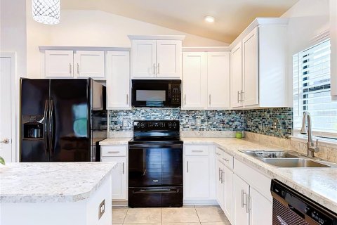 Villa ou maison à vendre à Palmetto, Floride: 3 chambres, 159.61 m2 № 2151518 - photo 11