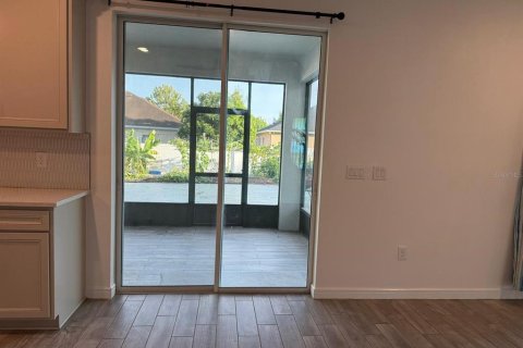 Villa ou maison à louer à Seffner, Floride: 4 chambres, 224.45 m2 № 2156063 - photo 6