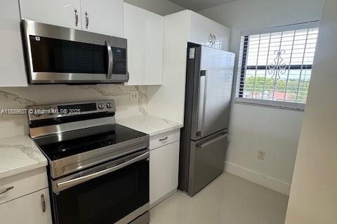 Снять в аренду кондоминиум в Дорал, Флорида 2 спальни, № 1944633 - фото 3