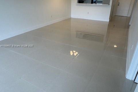 Снять в аренду кондоминиум в Дорал, Флорида 2 спальни, № 1944633 - фото 1