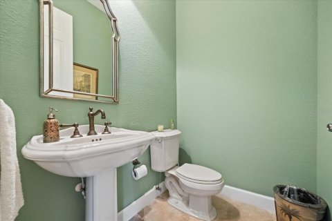 House in Apollo Beach, Florida 5 bedrooms, 406.08 sq.m. № 1720221 - photo 15