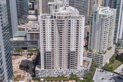 Condominio en alquiler en Miami, Florida, 1 dormitorio, 59.46 m2 № 2052340 - foto 9