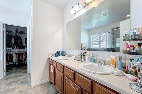 Casa en venta en Haines City, Florida, 4 dormitorios, 236.44 m2 № 1555586 - foto 16
