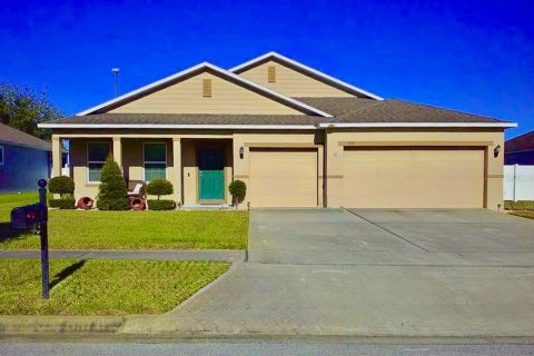 Casa en venta en Haines City, Florida, 4 dormitorios, 236.44 m2 № 1555586 - foto 1