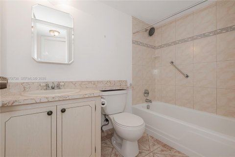 Снять в аренду квартиру в Санрайз, Флорида 2 спальни, 78.97м2, № 2050106 - фото 9