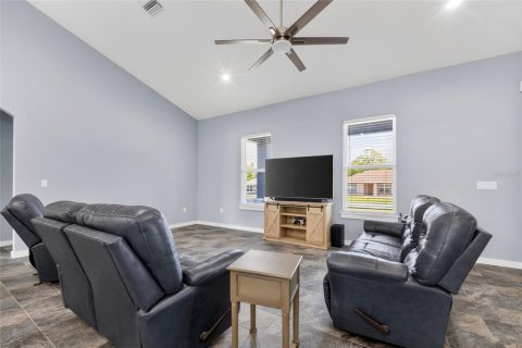 Купить виллу или дом в Саммерфилд, Флорида 6 комнат, 167.32м2, № 2102011 - фото 10