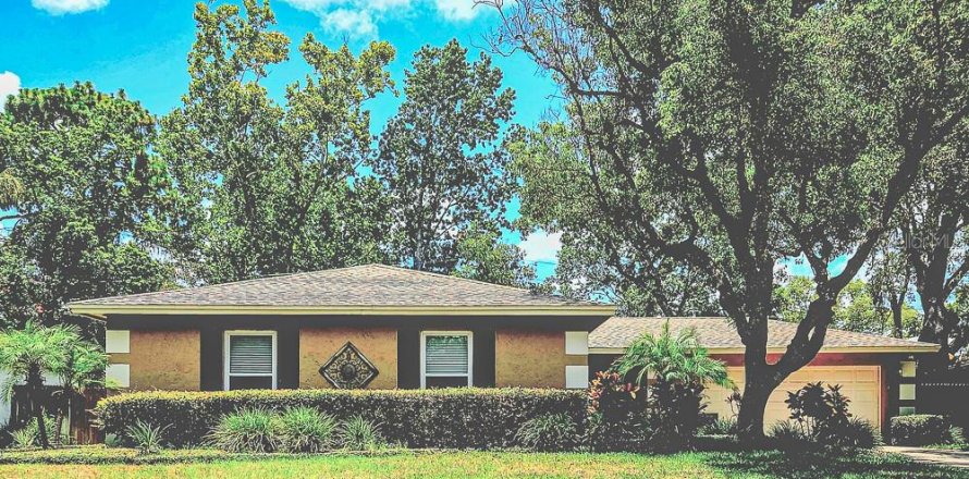 Villa ou maison à Longwood, Floride 3 chambres, 136.57 m2 № 1837073
