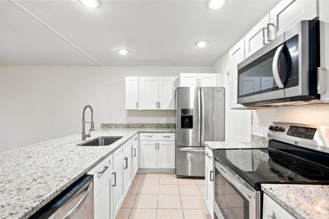Купить дуплекс в Орландо, Флорида 7 комнат, 114.55м2, № 2227286 - фото 5