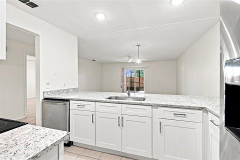 Купить дуплекс в Орландо, Флорида 7 комнат, 114.55м2, № 2227286 - фото 7