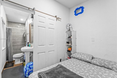 Villa ou maison à vendre à Miami, Floride: 3 chambres, 130.9 m2 № 2059947 - photo 3